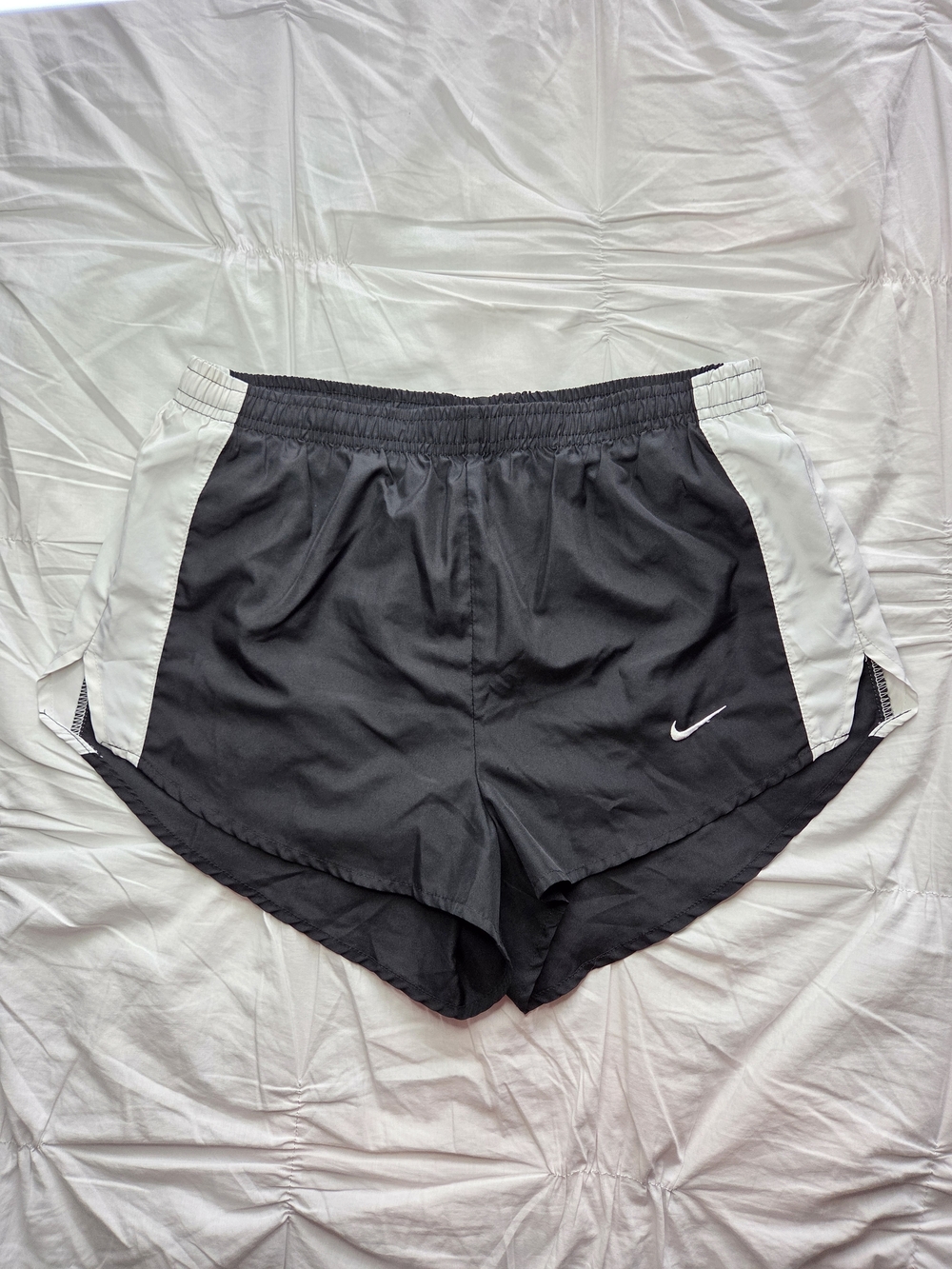 Nike Tempo Black W/ White Side Panels Running Shorts Size S Built-In Liner